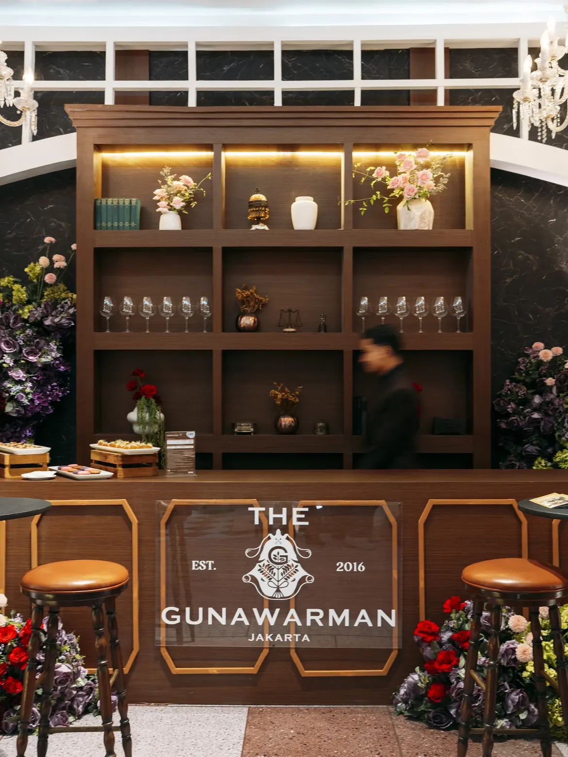 Sofia At The Gunawarman Info